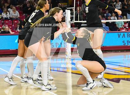Thumbnail 1 in Basha vs. Perry (AIA 6A Final)  photogallery.
