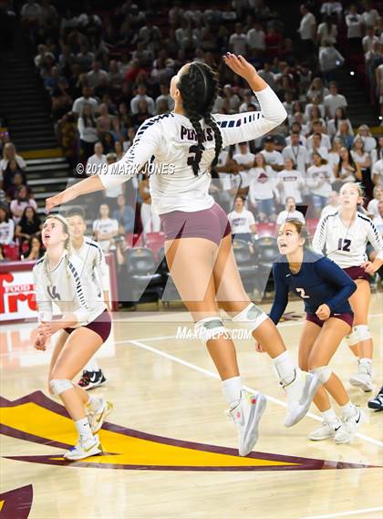 Thumbnail 2 in Basha vs. Perry (AIA 6A Final)  photogallery.