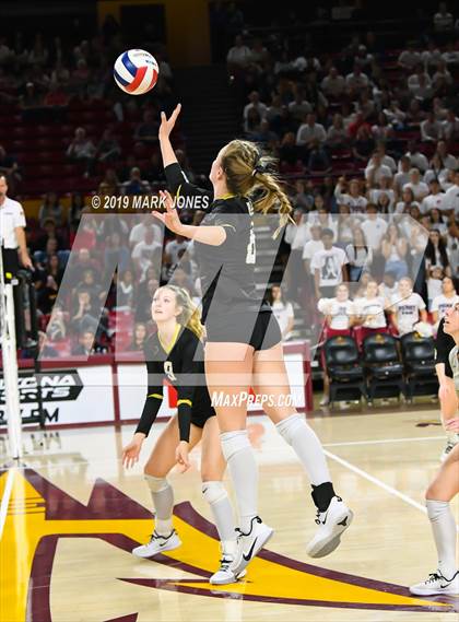 Thumbnail 2 in Basha vs. Perry (AIA 6A Final)  photogallery.