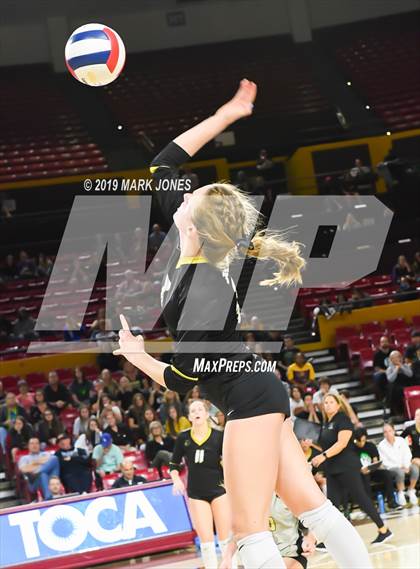 Thumbnail 1 in Basha vs. Perry (AIA 6A Final)  photogallery.