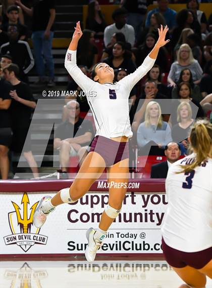 Thumbnail 2 in Basha vs. Perry (AIA 6A Final)  photogallery.