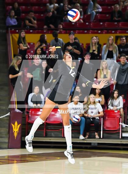 Thumbnail 1 in Basha vs. Perry (AIA 6A Final)  photogallery.