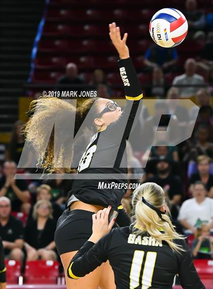 Thumbnail 3 in Basha vs. Perry (AIA 6A Final)  photogallery.