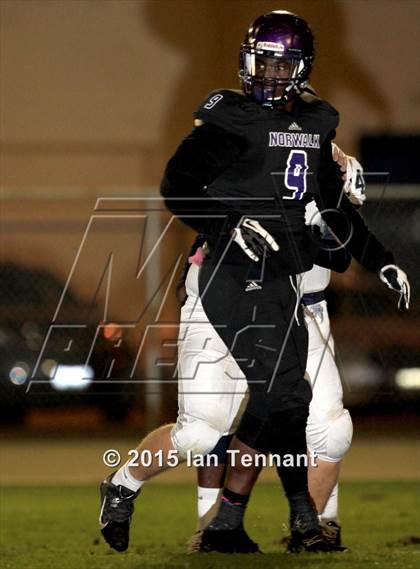 Thumbnail 1 in Norwalk vs. Mayfair photogallery.
