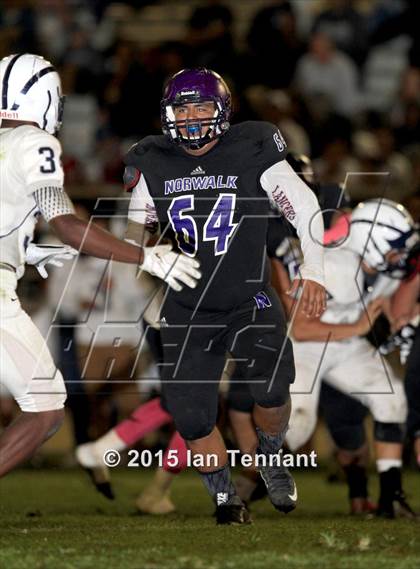 Thumbnail 2 in Norwalk vs. Mayfair photogallery.