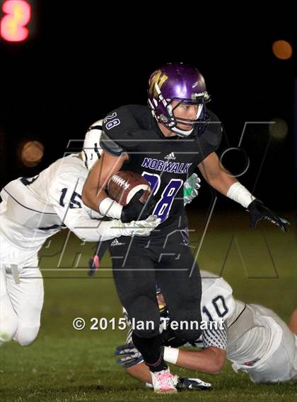 Thumbnail 3 in Norwalk vs. Mayfair photogallery.