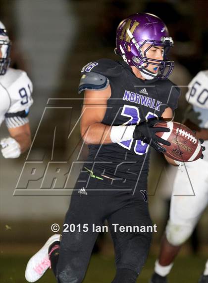 Thumbnail 2 in Norwalk vs. Mayfair photogallery.