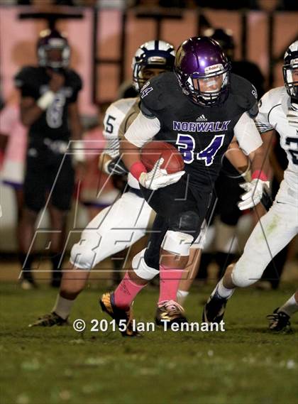 Thumbnail 2 in Norwalk vs. Mayfair photogallery.