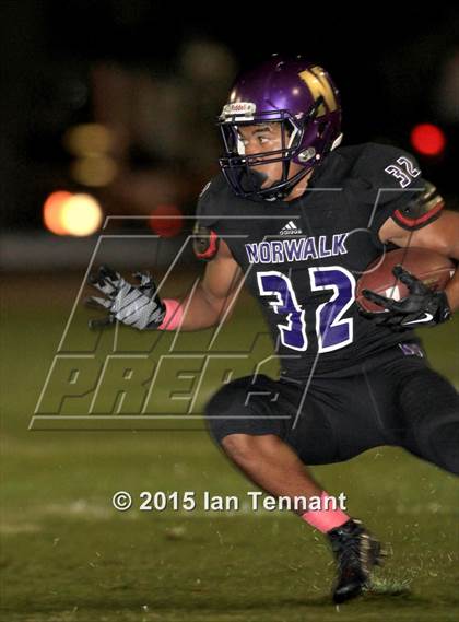 Thumbnail 2 in Norwalk vs. Mayfair photogallery.