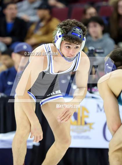 Thumbnail 3 in CIF State Championships (Boy's Semifinals) photogallery.