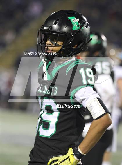 Thumbnail 1 in Lincoln vs. Granite Hills (CIF SDS Division 1 Final) photogallery.
