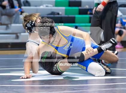 Thumbnail 3 in Stadium @ Kentwood photogallery.