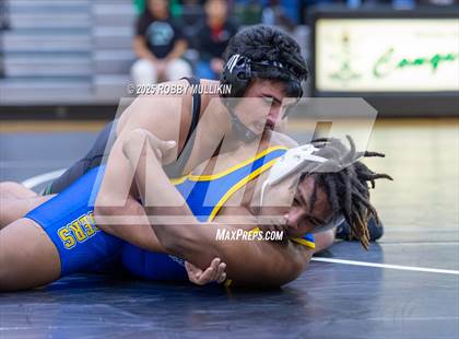 Thumbnail 3 in Stadium @ Kentwood photogallery.