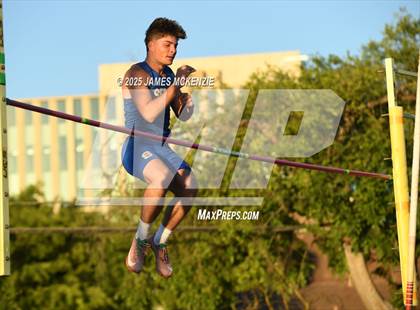 Thumbnail 1 in WCAL Finals (Pole Vault) photogallery.