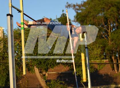Thumbnail 2 in WCAL Finals (Pole Vault) photogallery.