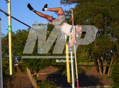 Thumbnail 3 in WCAL Finals (Pole Vault) photogallery.