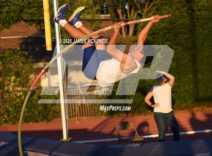 Thumbnail 1 in WCAL Finals (Pole Vault) photogallery.