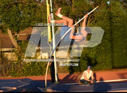 Thumbnail 2 in WCAL Finals (Pole Vault) photogallery.