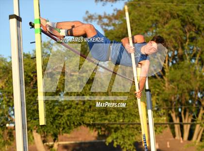 Thumbnail 3 in WCAL Finals (Pole Vault) photogallery.