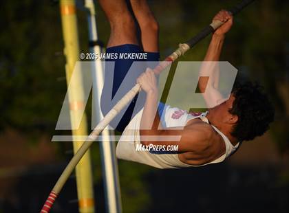 Thumbnail 3 in WCAL Finals (Pole Vault) photogallery.