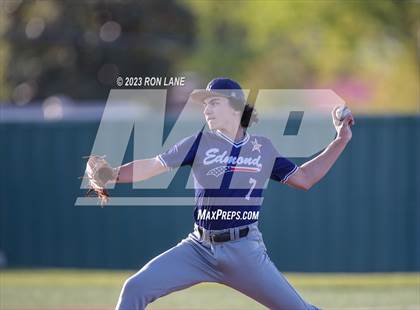Thumbnail 1 in Edmond North @ Mustang photogallery.