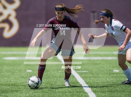 Thumbnail 2 in Cinco Ranch vs Tompkins (UIL 6A Regional Final) photogallery.