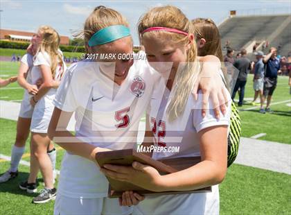 Thumbnail 3 in Cinco Ranch vs Tompkins (UIL 6A Regional Final) photogallery.
