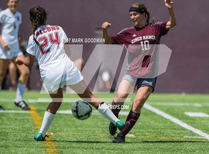 Thumbnail 2 in Cinco Ranch vs Tompkins (UIL 6A Regional Final) photogallery.