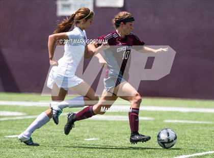 Thumbnail 3 in Cinco Ranch vs Tompkins (UIL 6A Regional Final) photogallery.