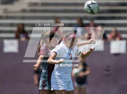 Thumbnail 3 in Cinco Ranch vs Tompkins (UIL 6A Regional Final) photogallery.
