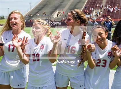 Thumbnail 2 in Cinco Ranch vs Tompkins (UIL 6A Regional Final) photogallery.