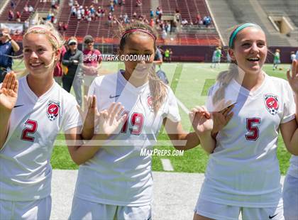 Thumbnail 3 in Cinco Ranch vs Tompkins (UIL 6A Regional Final) photogallery.