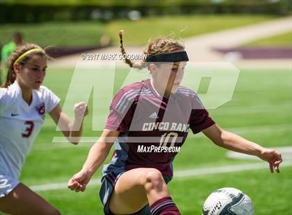 Thumbnail 2 in Cinco Ranch vs Tompkins (UIL 6A Regional Final) photogallery.