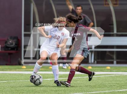 Thumbnail 3 in Cinco Ranch vs Tompkins (UIL 6A Regional Final) photogallery.