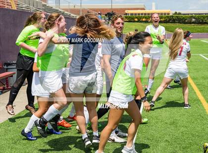 Thumbnail 1 in Cinco Ranch vs Tompkins (UIL 6A Regional Final) photogallery.