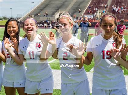 Thumbnail 2 in Cinco Ranch vs Tompkins (UIL 6A Regional Final) photogallery.