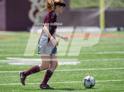 Thumbnail 2 in Cinco Ranch vs Tompkins (UIL 6A Regional Final) photogallery.
