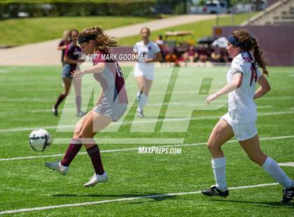 Thumbnail 3 in Cinco Ranch vs Tompkins (UIL 6A Regional Final) photogallery.