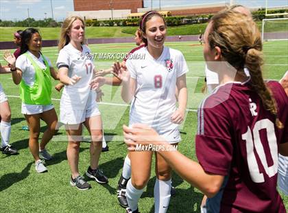 Thumbnail 3 in Cinco Ranch vs Tompkins (UIL 6A Regional Final) photogallery.