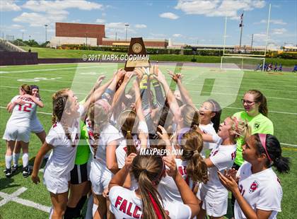 Thumbnail 1 in Cinco Ranch vs Tompkins (UIL 6A Regional Final) photogallery.