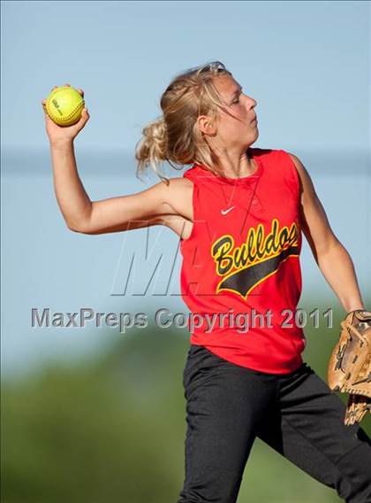 Thumbnail 1 in Goochland at Woodgrove (Region II Semifinal) photogallery.