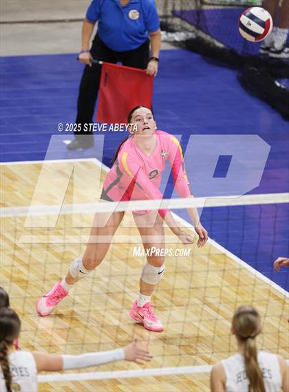 Thumbnail 3 in Battle Mountain vs. Green Mountain (CHSAA 4A First Round Elimination Bracket) photogallery.