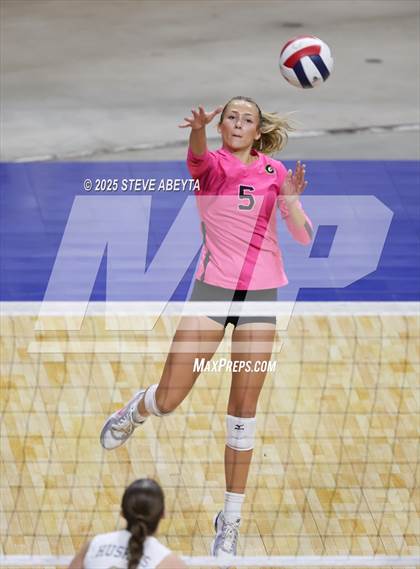 Thumbnail 2 in Battle Mountain vs. Green Mountain (CHSAA 4A First Round Elimination Bracket) photogallery.