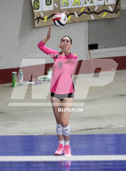 Thumbnail 2 in Battle Mountain vs. Green Mountain (CHSAA 4A First Round Elimination Bracket) photogallery.