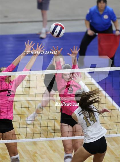 Thumbnail 3 in Battle Mountain vs. Green Mountain (CHSAA 4A First Round Elimination Bracket) photogallery.