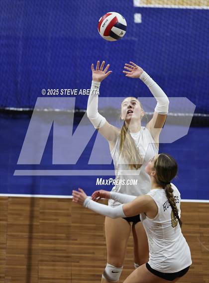 Thumbnail 2 in Battle Mountain vs. Green Mountain (CHSAA 4A First Round Elimination Bracket) photogallery.