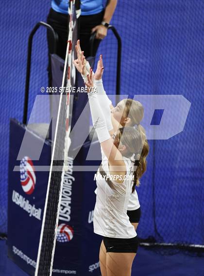 Thumbnail 3 in Battle Mountain vs. Green Mountain (CHSAA 4A First Round Elimination Bracket) photogallery.