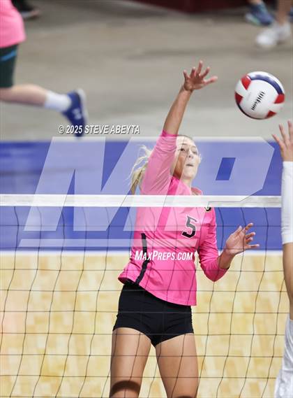 Thumbnail 2 in Battle Mountain vs. Green Mountain (CHSAA 4A First Round Elimination Bracket) photogallery.