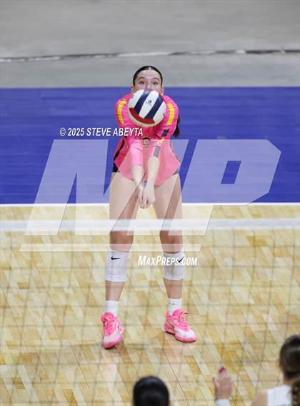 Thumbnail 1 in Battle Mountain vs. Green Mountain (CHSAA 4A First Round Elimination Bracket) photogallery.