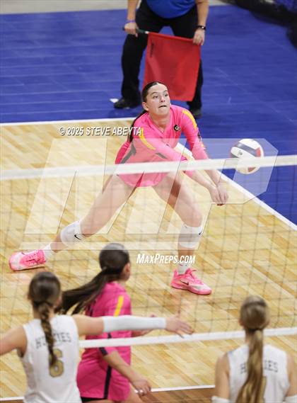 Thumbnail 2 in Battle Mountain vs. Green Mountain (CHSAA 4A First Round Elimination Bracket) photogallery.